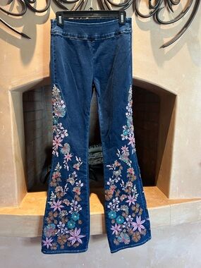 Driftwood Embroidered Floral Dark Blue Flare Pants size small